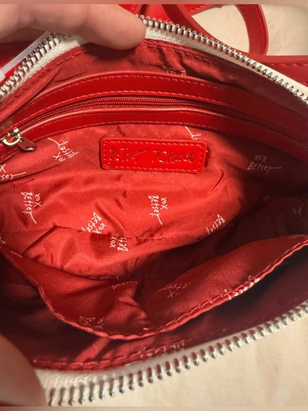 BETSEY JOHNSON Baseball Hot Dog Americana Baguette Bag Purse & Charm NEW NWT - Picture 5 of 6
